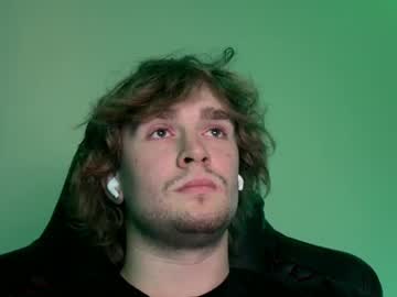 Stream thumbnail _blueeyed_prince_