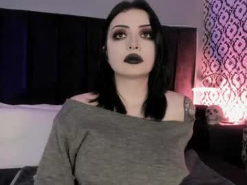 Stream thumbnail adeelinee