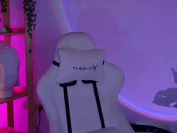 Stream thumbnail alaskaester