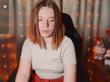 Stream thumbnail alice__madness