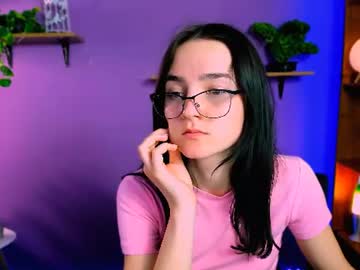 Stream thumbnail amina_flower1