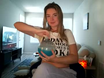 Stream thumbnail amynicoleee