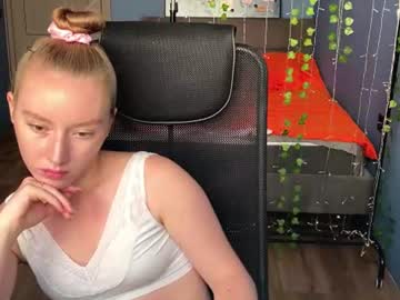 Stream thumbnail anna_kare