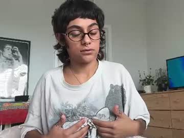 Stream thumbnail ariamarisol