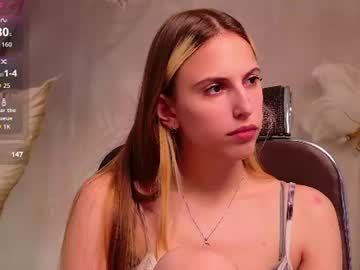 Stream thumbnail ariamoonly