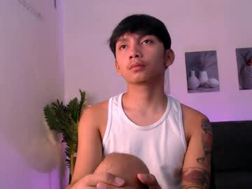 Stream thumbnail asian_hugedickx