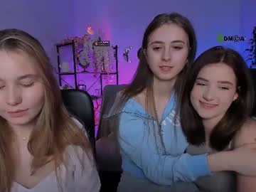 Stream thumbnail ava_gllow