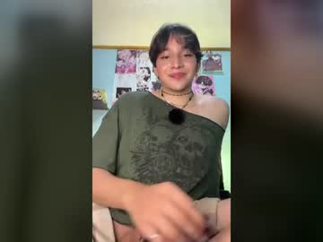 Stream thumbnail axelkitten