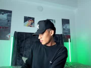 Stream thumbnail axelrey_