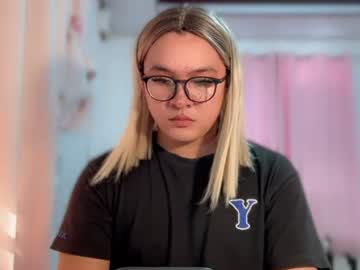 Stream thumbnail becrazywithme