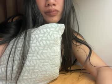 Stream thumbnail bella_fvcker69