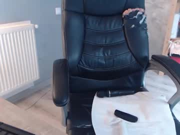 Stream thumbnail bella_miax