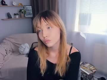 Stream thumbnail bella_well