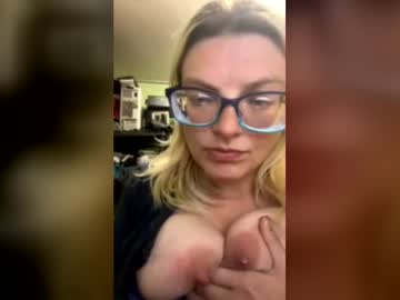 Stream thumbnail bigtits133