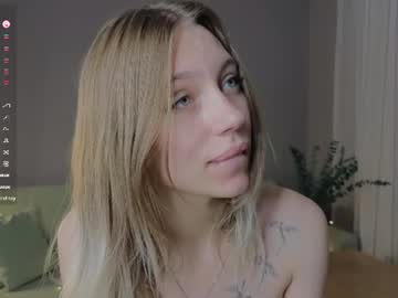 Stream thumbnail blondekelly