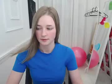 Stream thumbnail bree_sky