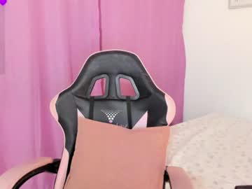 Stream thumbnail briana_starlight