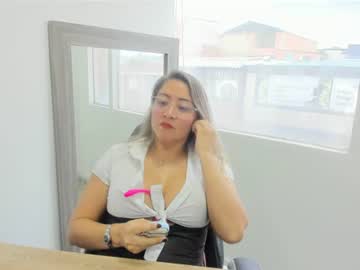 Stream thumbnail camiila_12