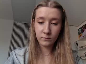 Stream thumbnail candydipippo