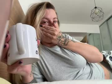 Stream thumbnail carla_xxx