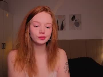 Stream thumbnail carolinnk