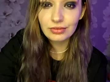 Stream thumbnail cassandratate