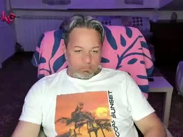 Stream thumbnail chris__hammer