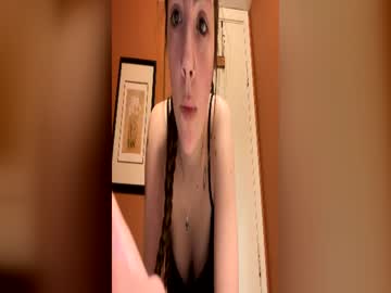 Stream thumbnail cinnamilly