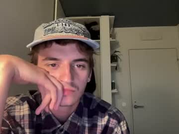 Stream thumbnail clapycat