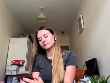Stream thumbnail cleoracarmody