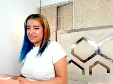 Stream thumbnail criisstal_raveen
