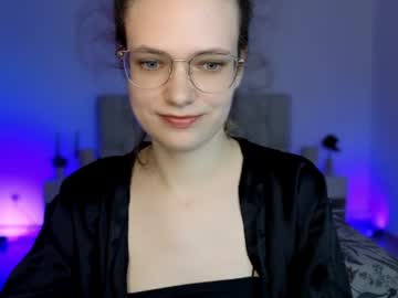 Stream thumbnail curly_kittenn_