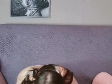 Stream thumbnail curvy_dynamite