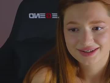Stream thumbnail cuteariel7