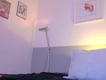 Stream thumbnail cutepetitee