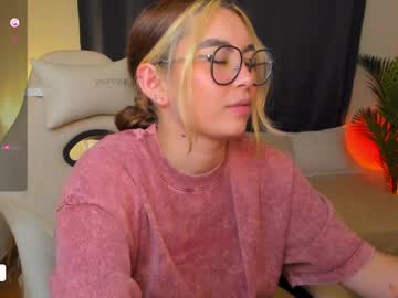 Stream thumbnail dakottaa__