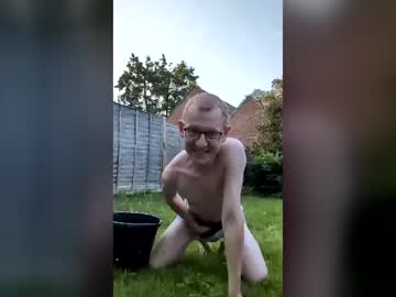Stream thumbnail dare_to_be_olly