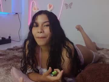 Stream thumbnail daviana_hill_