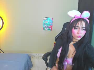 Stream thumbnail dely_woman