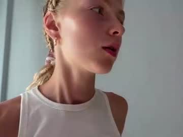Stream thumbnail dianafrisky