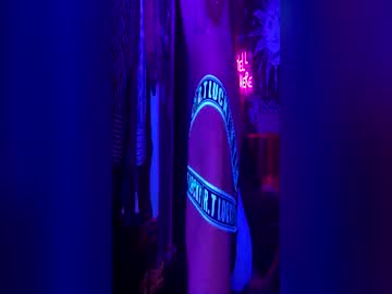 Stream thumbnail dicktaterish