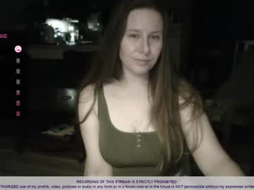 Stream thumbnail domimommi
