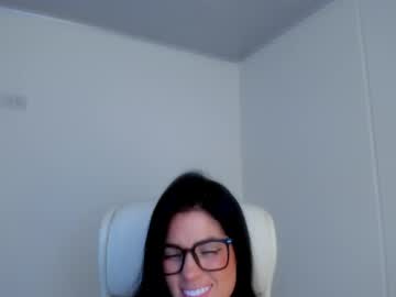 Stream thumbnail dominique_21x