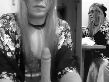 Stream thumbnail dressasdesired