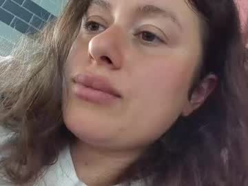 Stream thumbnail dyafirst