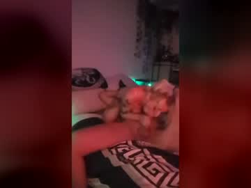 Stream thumbnail eenieeanmeeniee