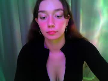 Stream thumbnail effie_balconii