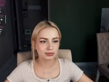 Stream thumbnail elizabetqt