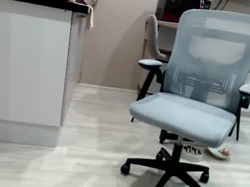 Stream thumbnail ellycrystall