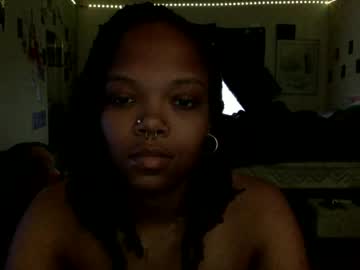 Stream thumbnail emaniluv